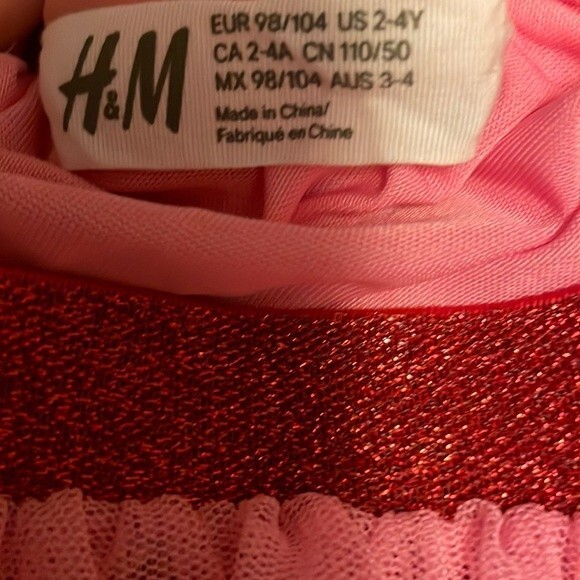 H&M Pink Tulle Skirt with sequin patches and red elastic waist SZ 2-4Y EUC - Picture 3 of 3